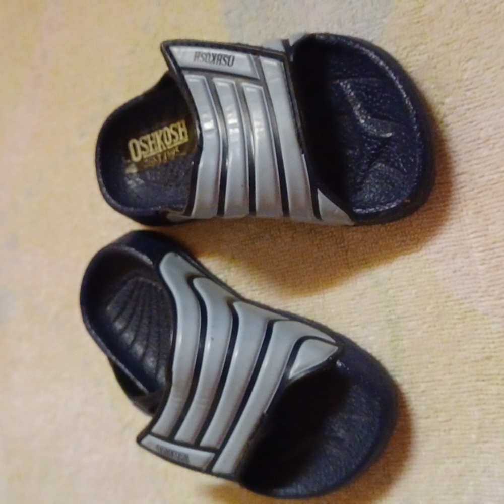 Vintage Oshkosh Toddler Boy's Velcro Sandals-Carolina Blue-Size 5